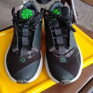 Size 5.5 - Nike Crater Impact Black
